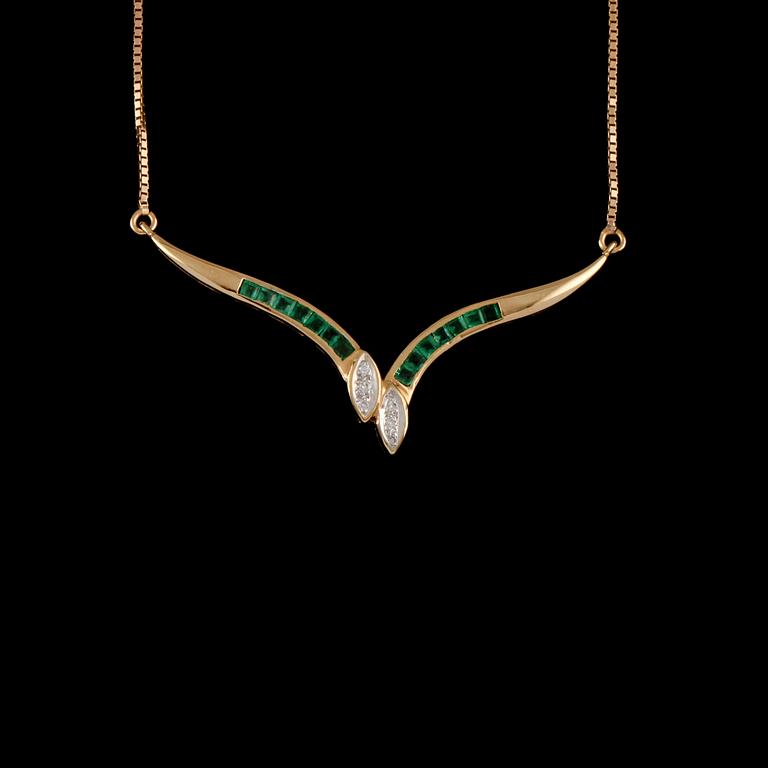 COLLIER, 18k guld med fasettslipade smaragder samt 6 briljantslipade diamanter, Balestra, Italien. Vikt 6 g.