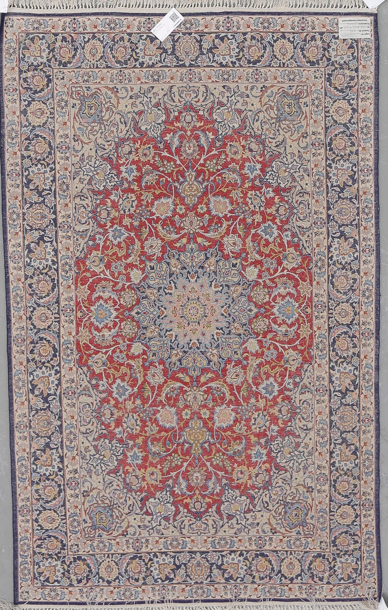 MATTA, Isfahan, ca 167x104 cm.