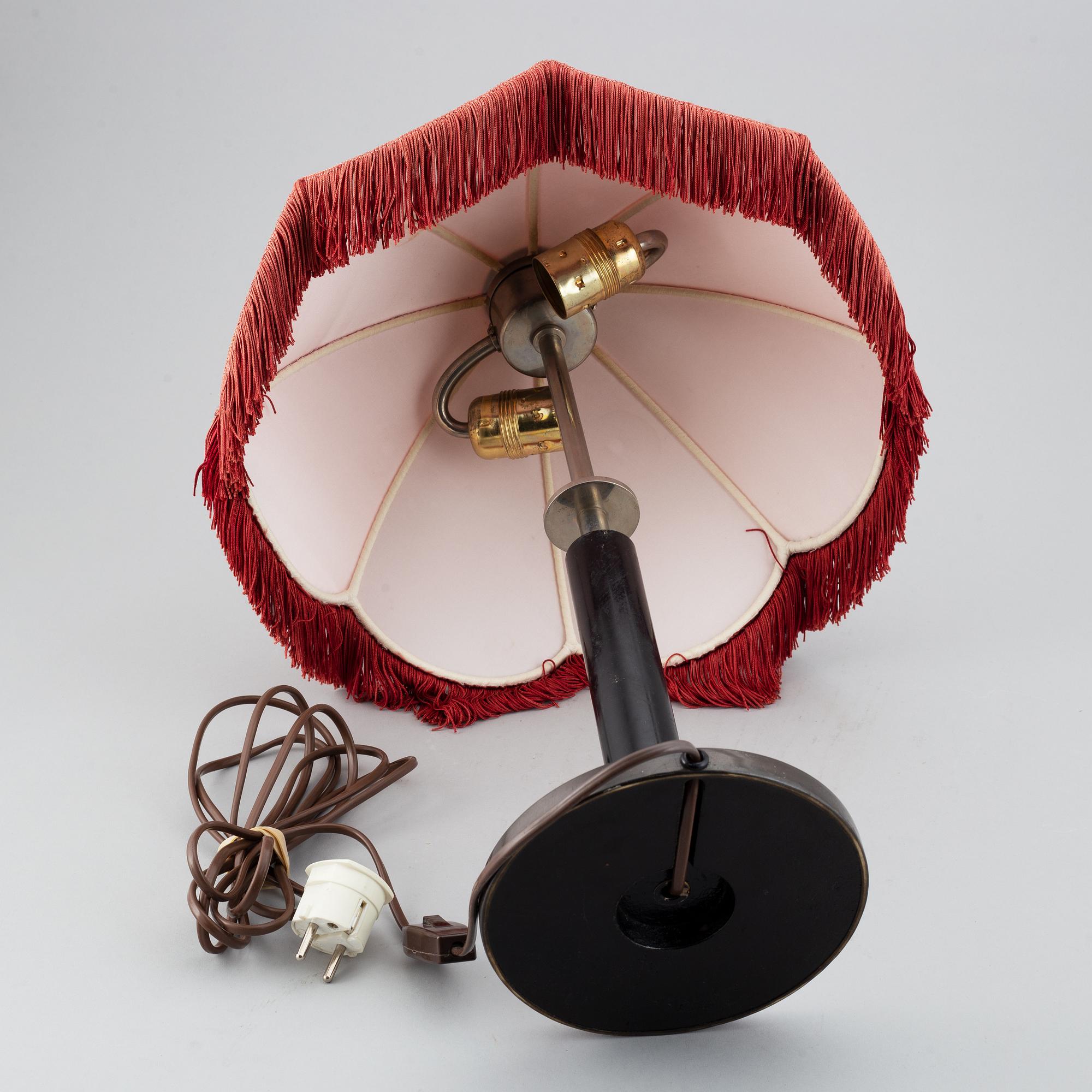 A 1930's table lamp.