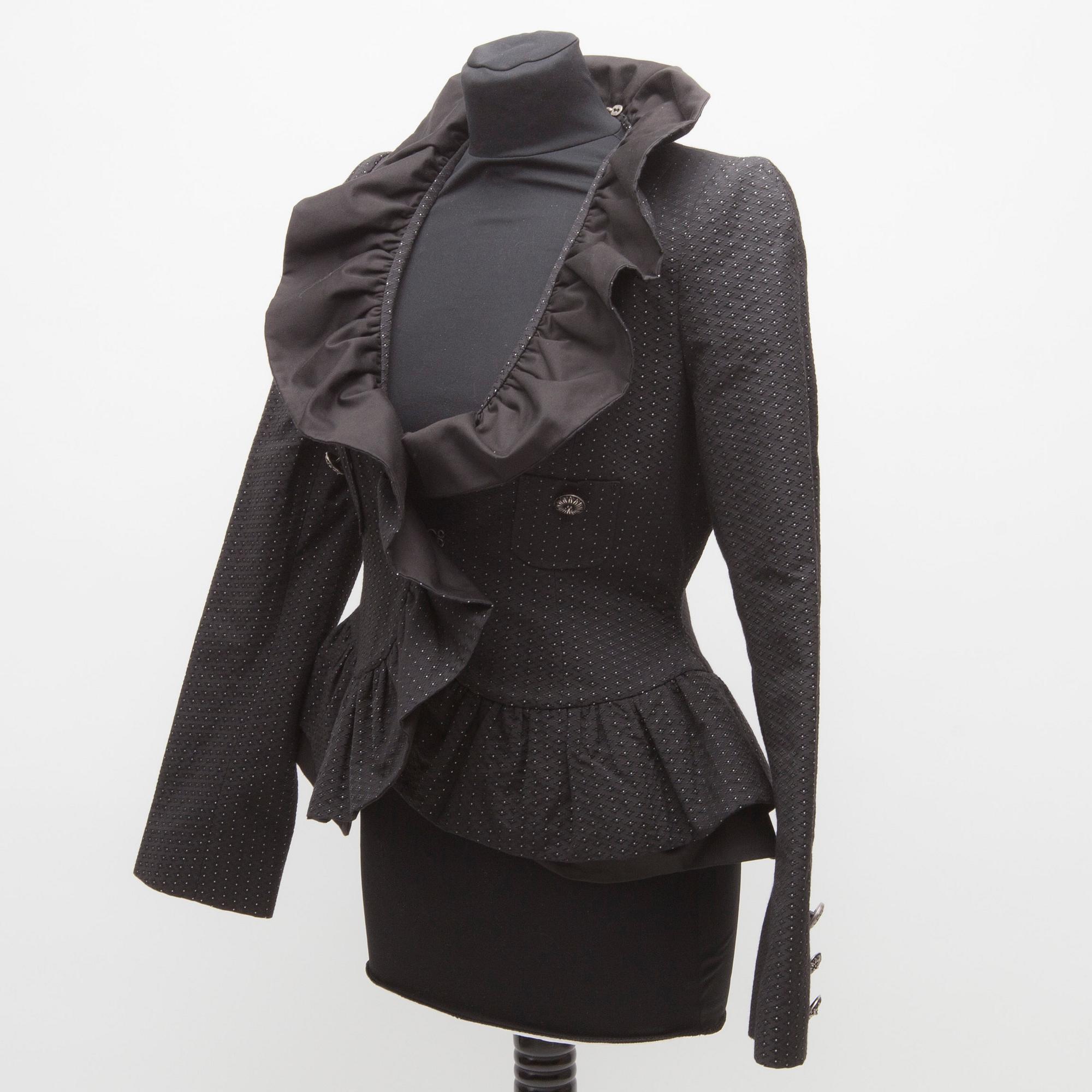 KAVAJ, Antonio Marras för Kenzo.