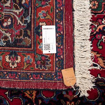 Matto, Old Mashad, ca 391 x 306 cm.