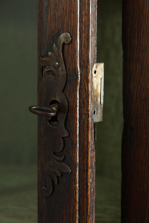 HÖRNSKÅP, rokokostil, England, 1900-tal.