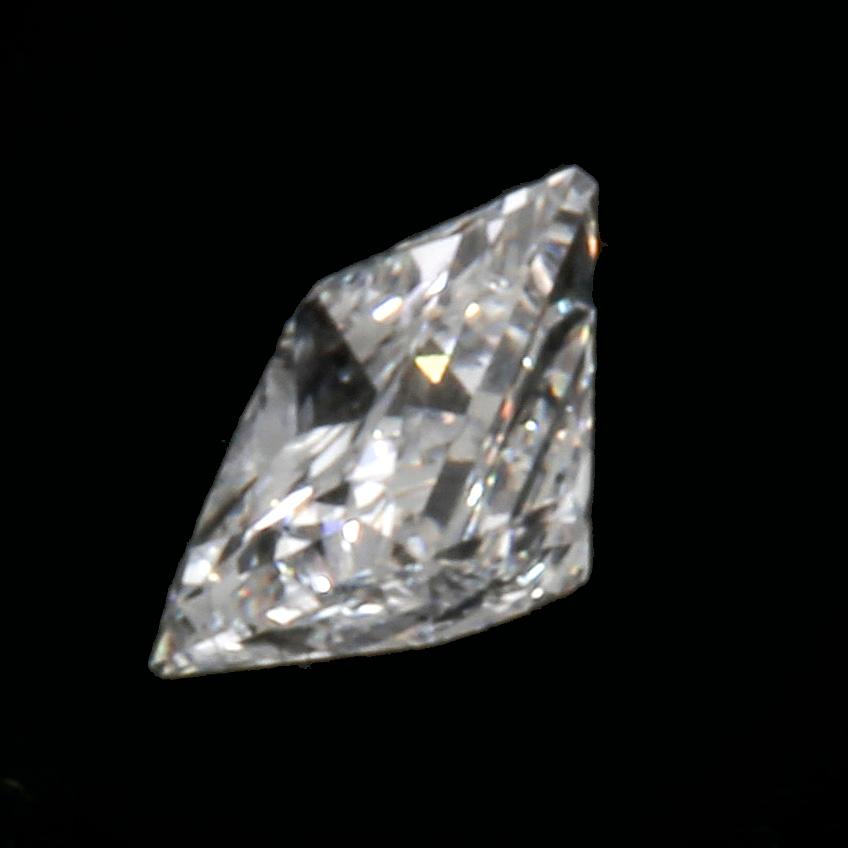 Lös sten prinsesslipad diamant ca 0,30 ct TW/VS enligt uppgift.