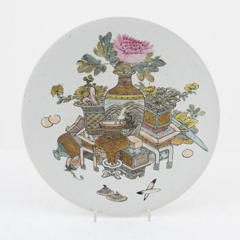 A Chinese dish, 20th century.