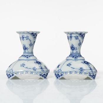 Royal Copenhagen, "Musselmalet", coffee service, 38 pieces, porcelain, full and half lace.