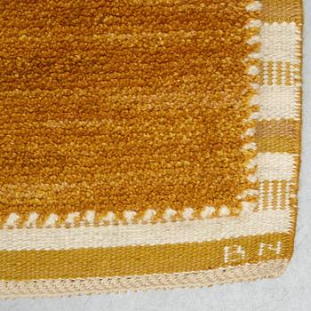 Barbro Nilsson, matta, "Gyllenrutan", reliefflossa, ca 381,5 x 259,5-269 cm, signerad AB MMF BN.