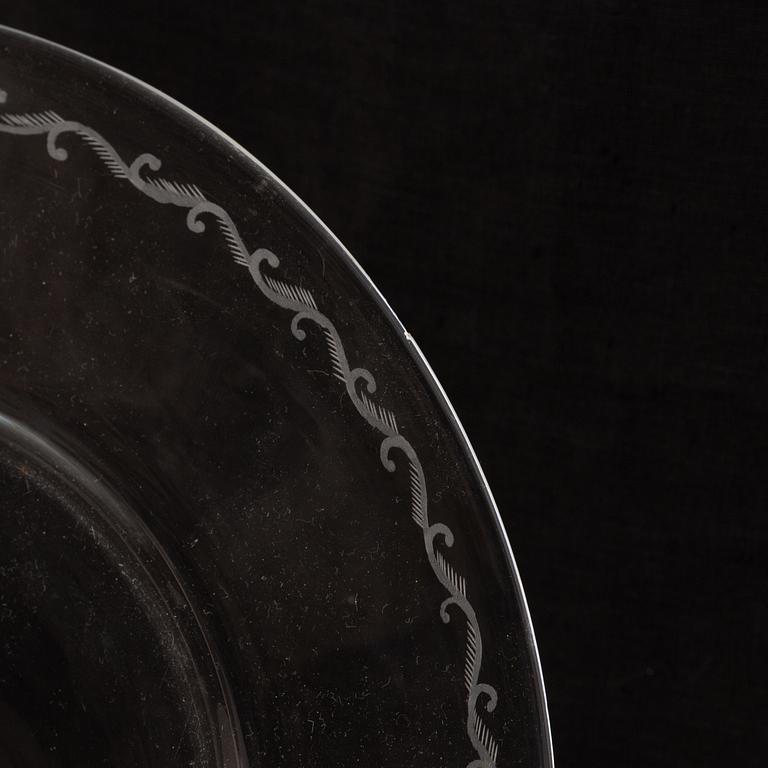 Edward Hald, A bowl with saucer, Orrefors.