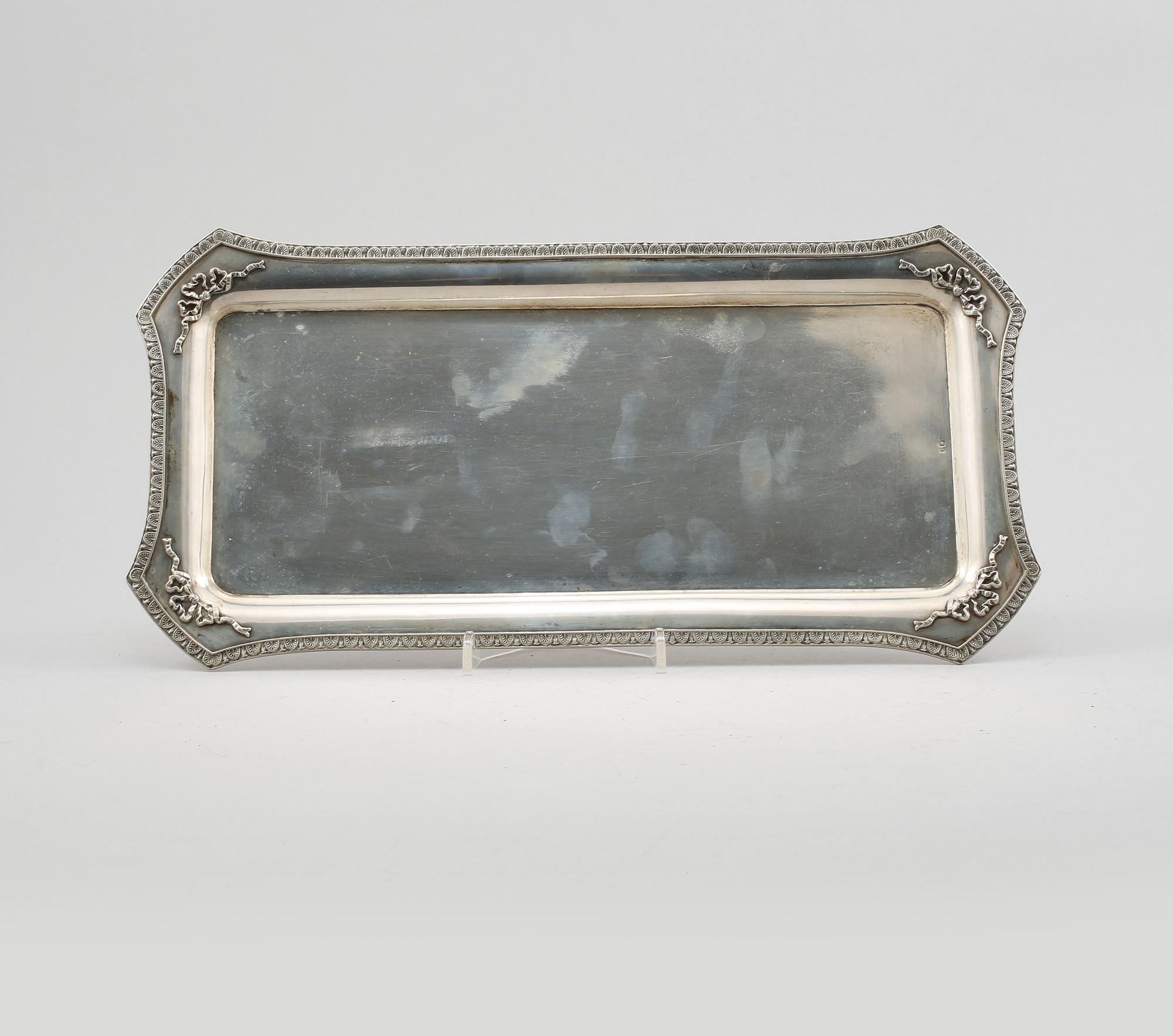 BRICKA, silver, troligen Eduard Friedman, Wien, Österrike, 1881-1919, vikt 530 gram.