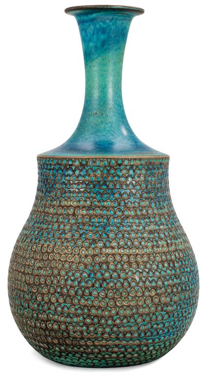 A Stig Lindberg stoneware vase, Gustavsberg studio 1962.