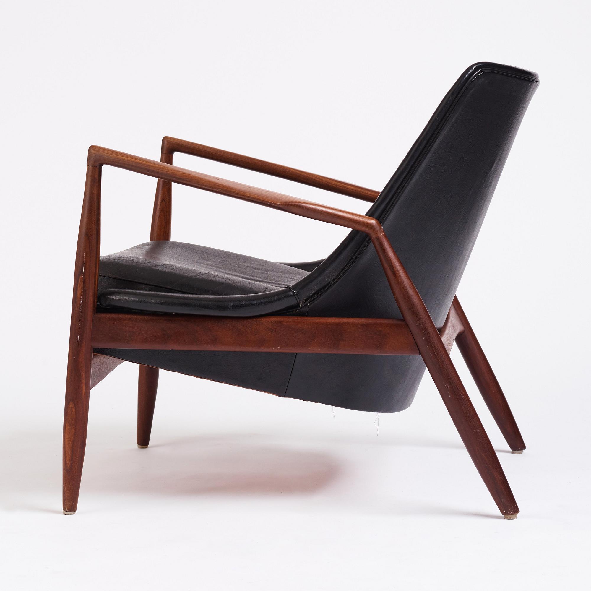 Ib Kofod-Larsen, a 'Sälen' (Seal) armchair, Olof Perssons Fåtöljindustri (OPE), Jönköping, Sweden 1950-60s.