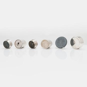 Pekka Piekäinen, a set of three silver and natural stone jars. Auran kultaseppä, Turku 1972, Tarkiainen, Helsinki 1985.