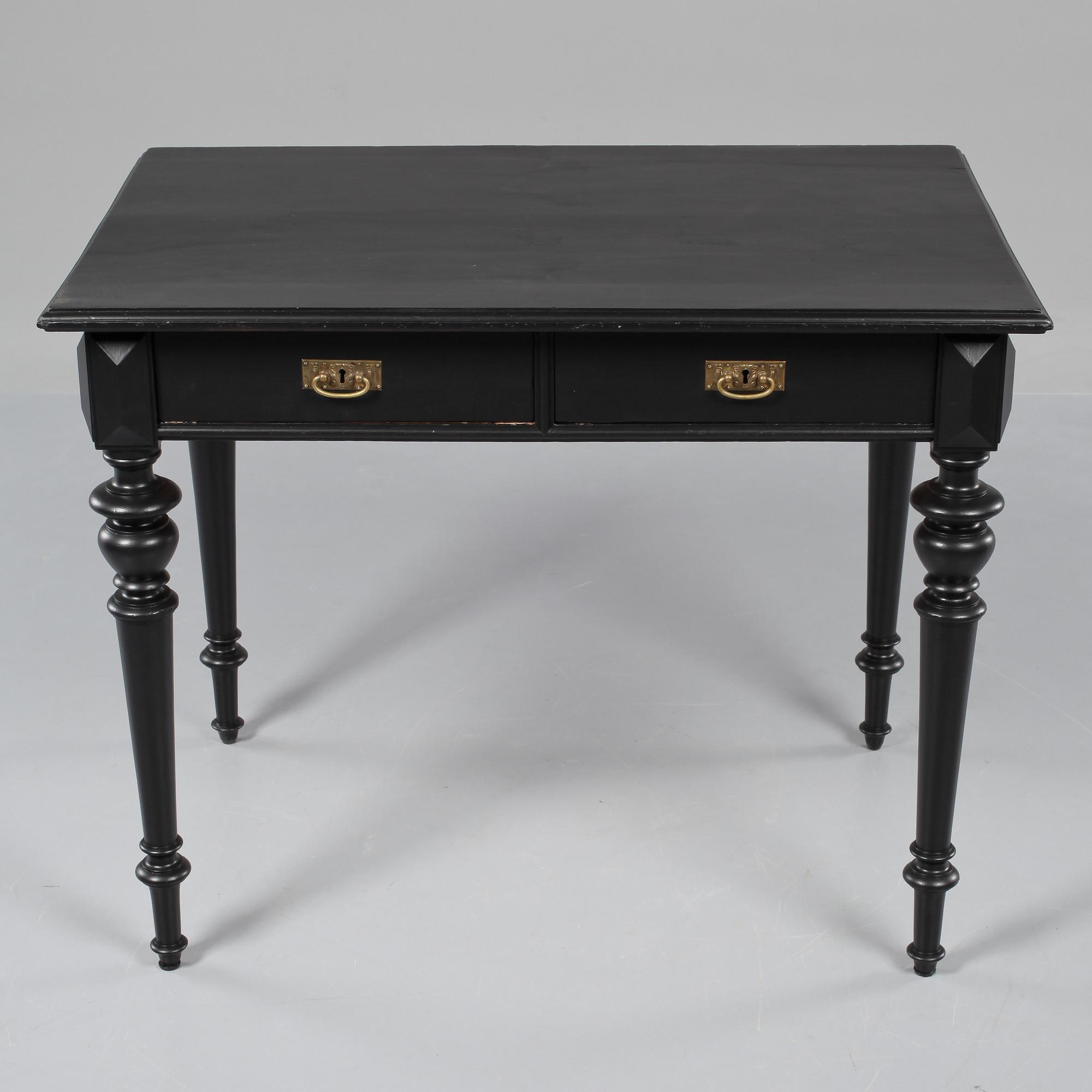 SKRIVBORD, nyrenässans, sent 1800-tal.