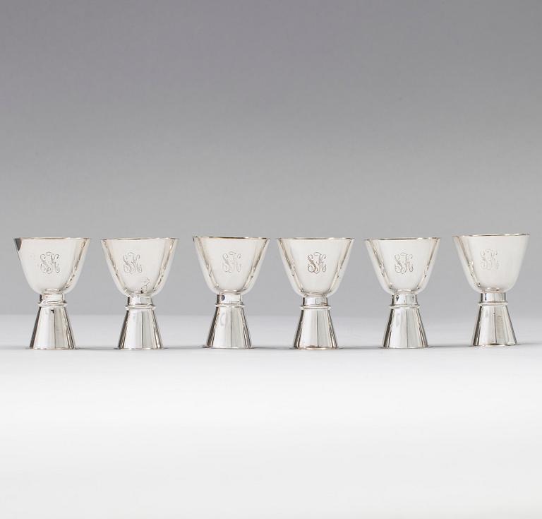 SUPBÄGARE, 6 st, Tapio Wirkkala, Hopeakeskus, Tavastehus 1965-1968. Tot. vikt ca 177,9 g.
