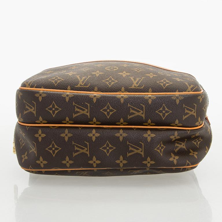 Louis Vuitton, a Monogram Canvas 'Reporter PM' shoulder bag.