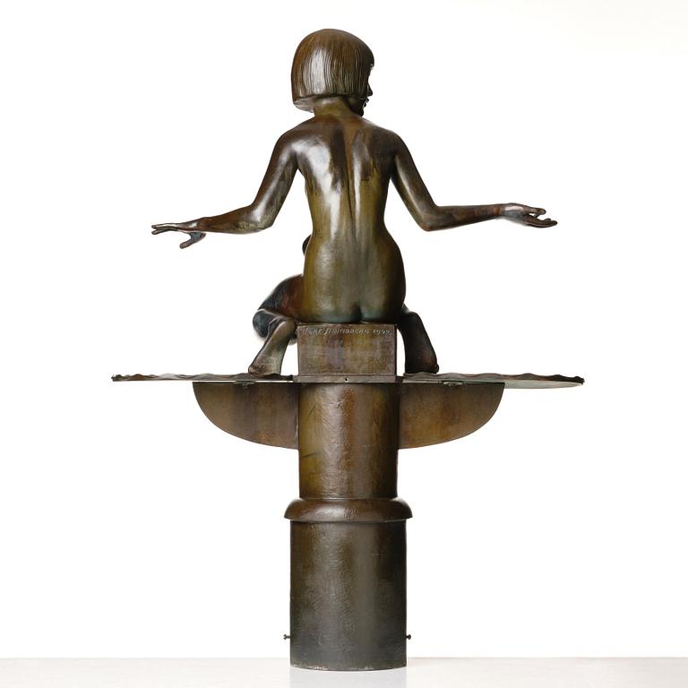 Tore Strindberg, "Flicka med fågelbad" (Girl with birdbath).
