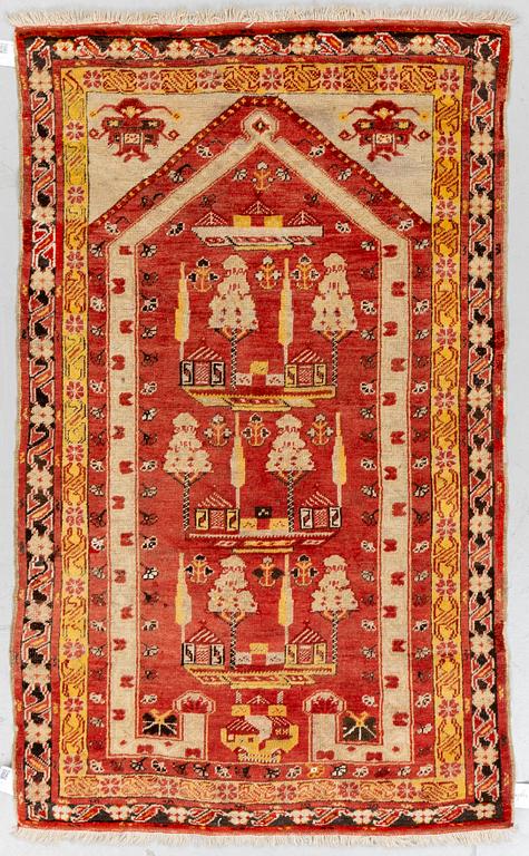 A rug, antique Kirşehir probably, prayer rug, ca 166 x 100-104 cm, Central Anatolia.