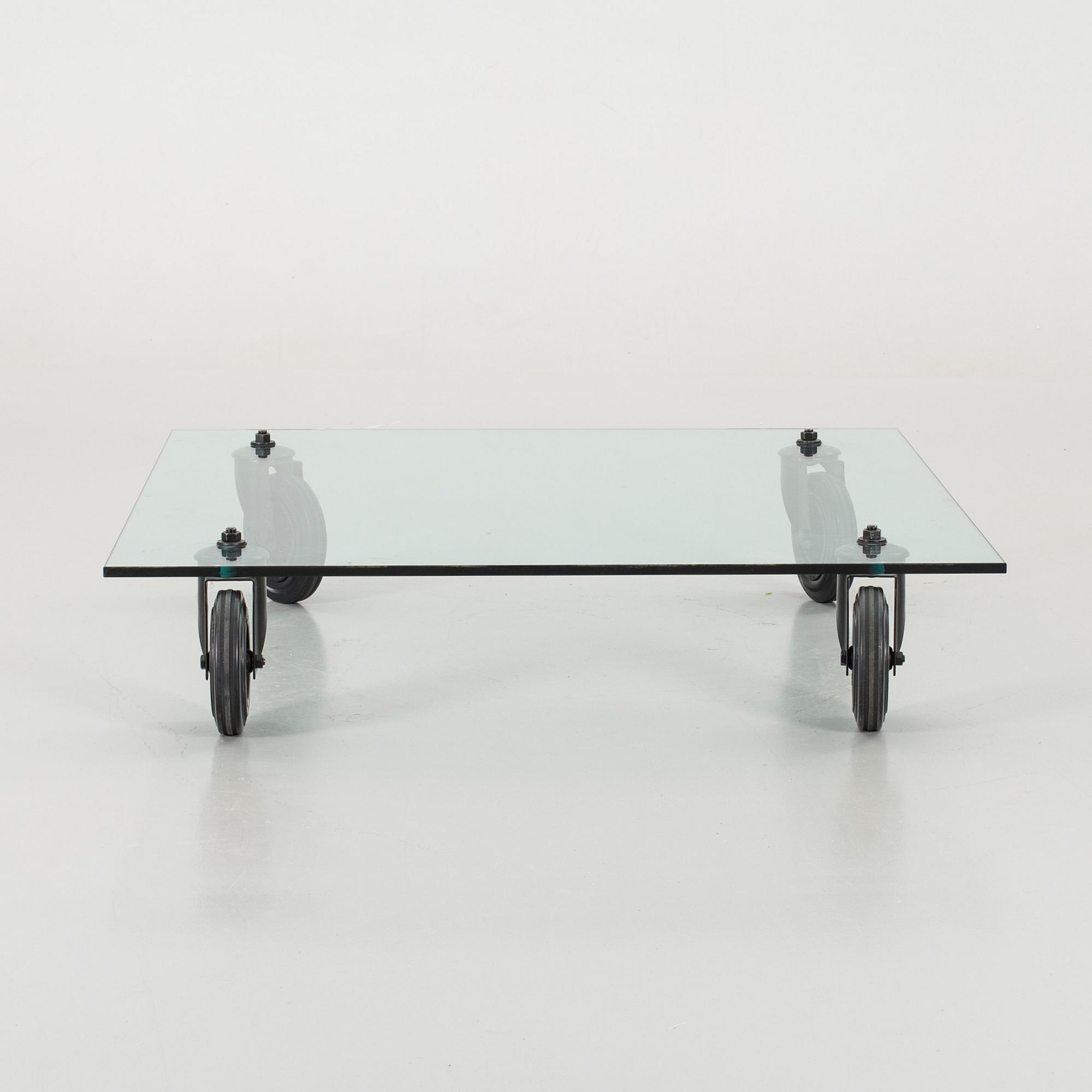 SOFFBORD "Tavolo con ruote", Fontana Arte, etsad märkning.