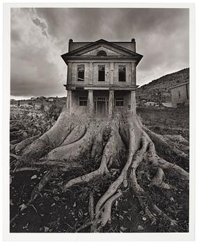 Jerry N. Uelsmann, "Untitled", 1982.