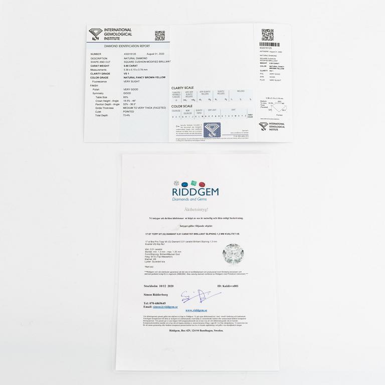 Ring, 18K vitguld med cushionformad fancy brown-yellow diamant samt briljantslipade diamanter.