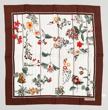 SCARVES, 11 st, silke.