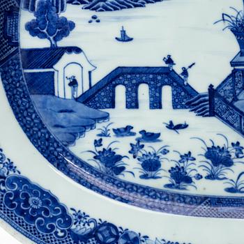 Stekfat, kompaniporslin, Kina, Qingdynastin, Qianlong, 1736-95.