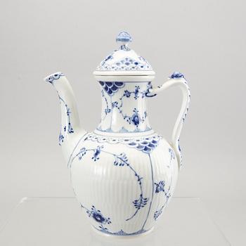 A 35 pcs Musselmalet Royal Copenhagen porcelain service.