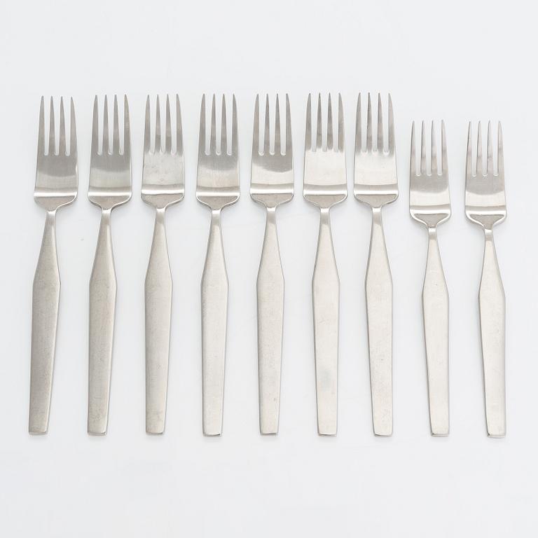 Bertel Gardberg, a 40-piece set of 'Finnlines' steel cutlery for Hackman. 1957-74.