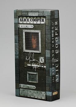ALICE COOPER, samlarbox, "The lives and Crimes of Alice Cooper", 1999, signerad.