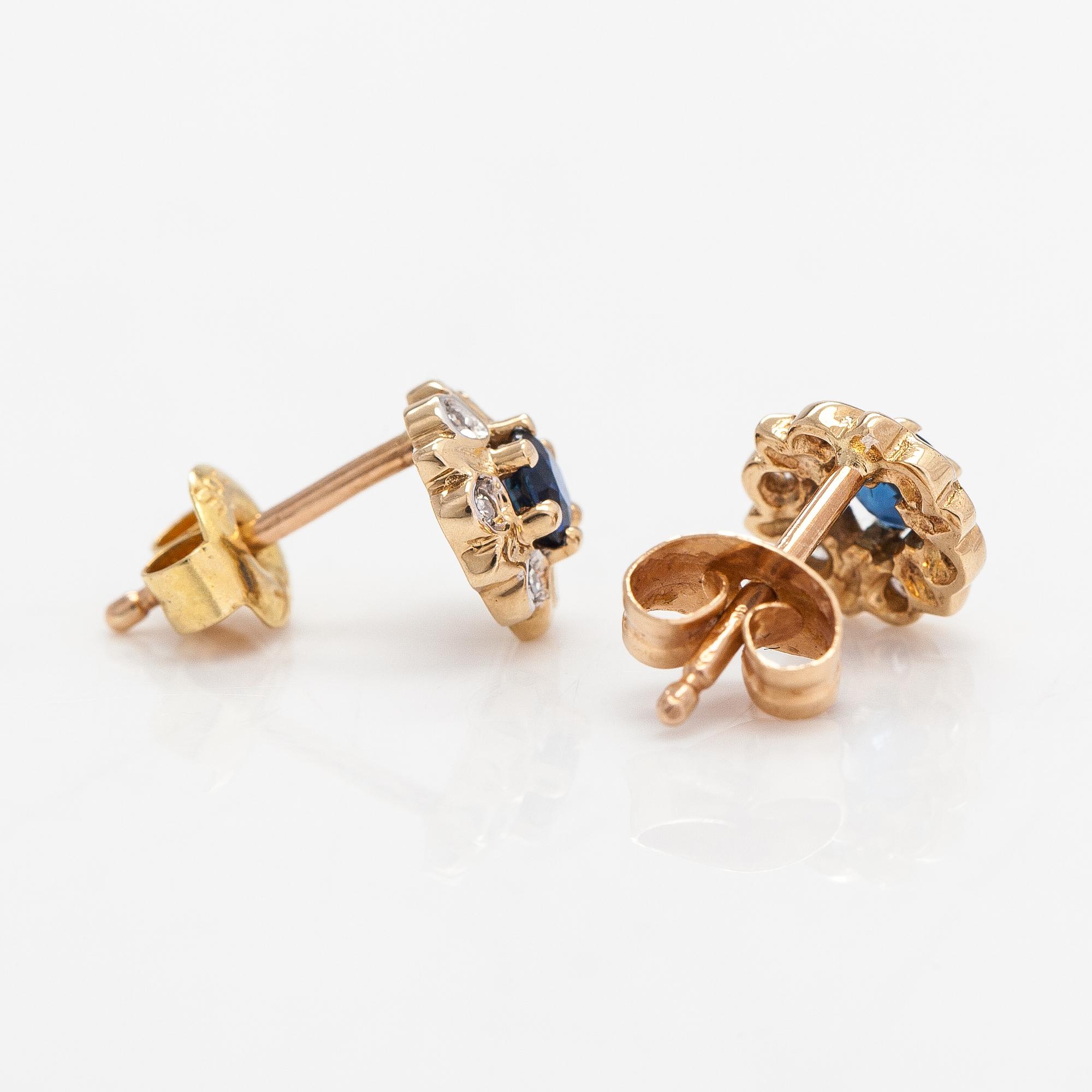 Örhängen, 14K guld, diamanter ca 0.06 ct total och safirer.