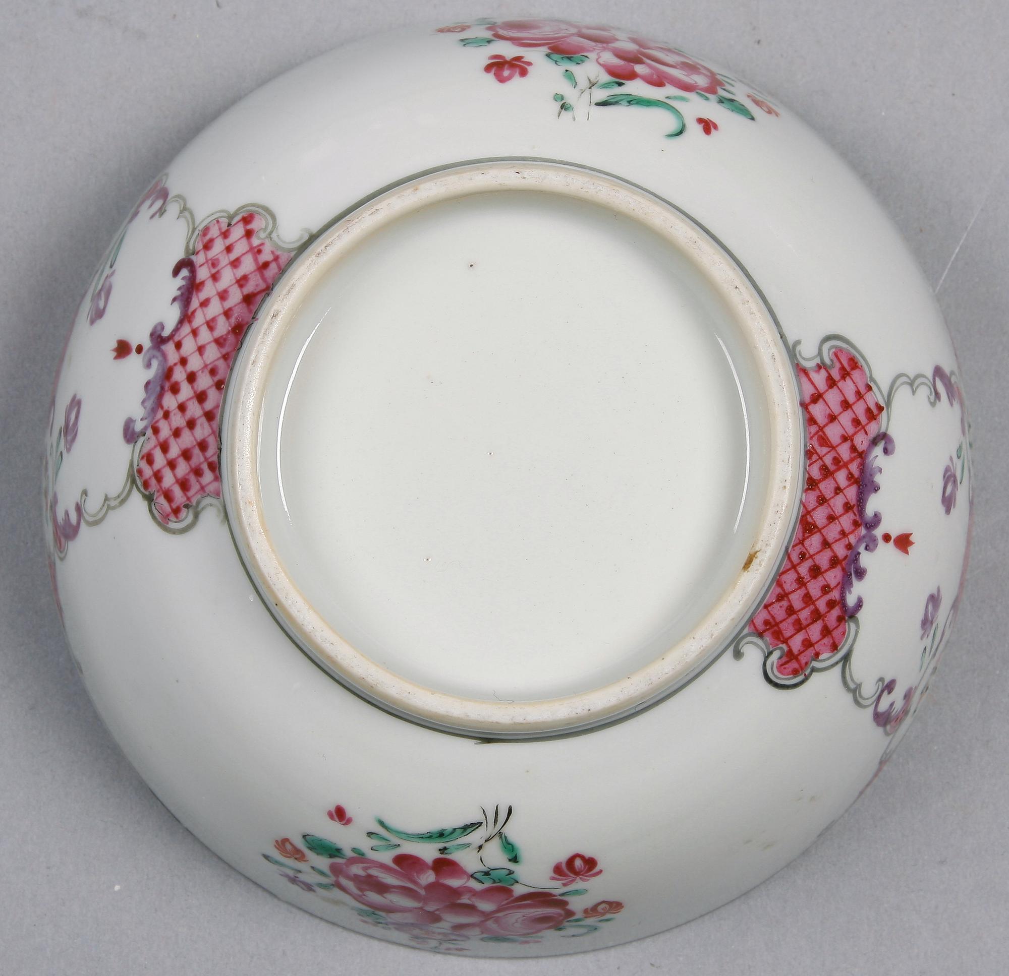 TALLRIKAR SAMT SKÅL, 5 st, porslin, Qianlong, Kina 1700-tal.