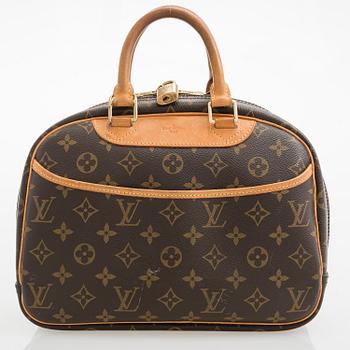 LOUIS VUITTON Deauville Bag.