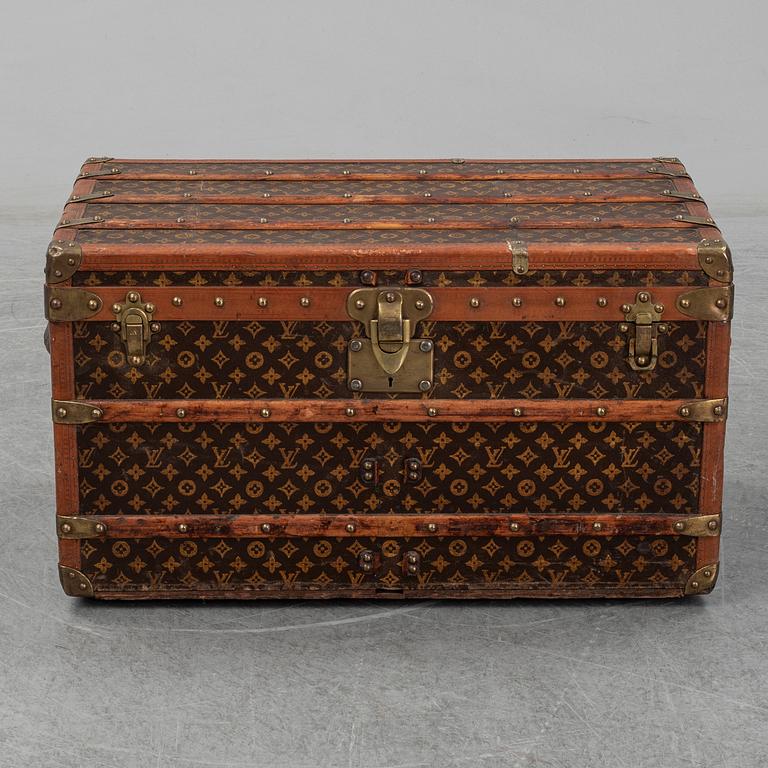 LOUIS VUITTON, koffert, tidigt 1900-tal.