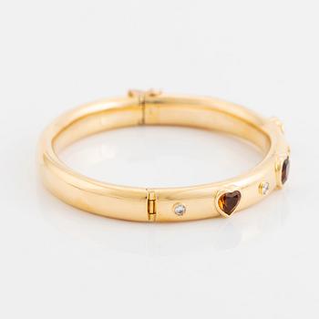 Armring 18K guld med hjärtformade citriner och runda briljantslipade diamanter, David Morris.