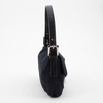 FENDI, aftonväska, "Baguette".