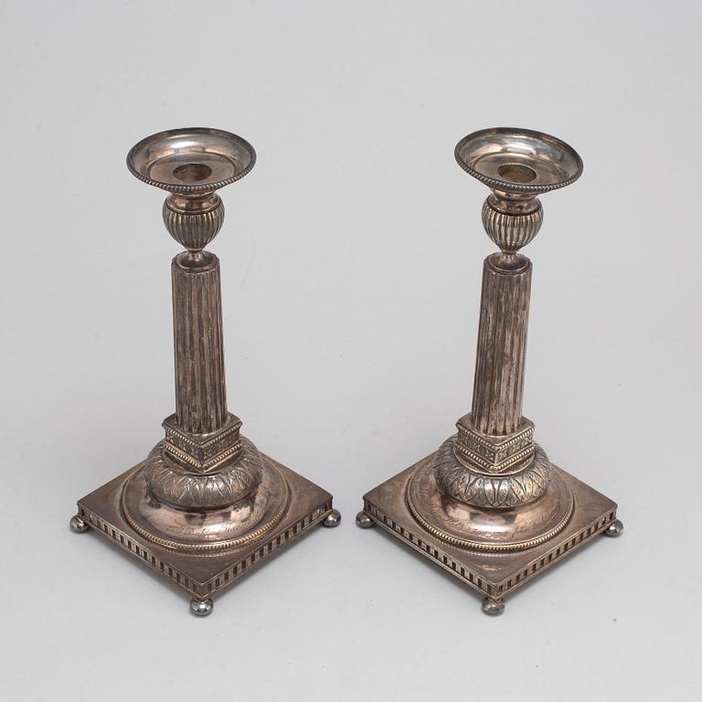 JACOB ENGELBERTH TORSK, ljusstakar, ett par, silver gustaviansk stil, Stockholm, 1898.