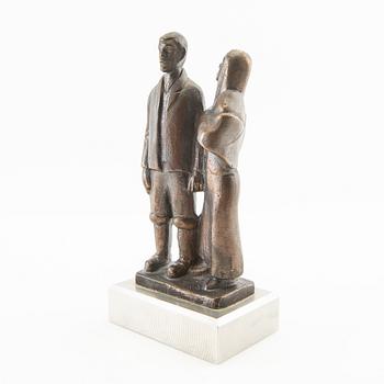 Axel Olsson, Skulptur "Utvandrarna".