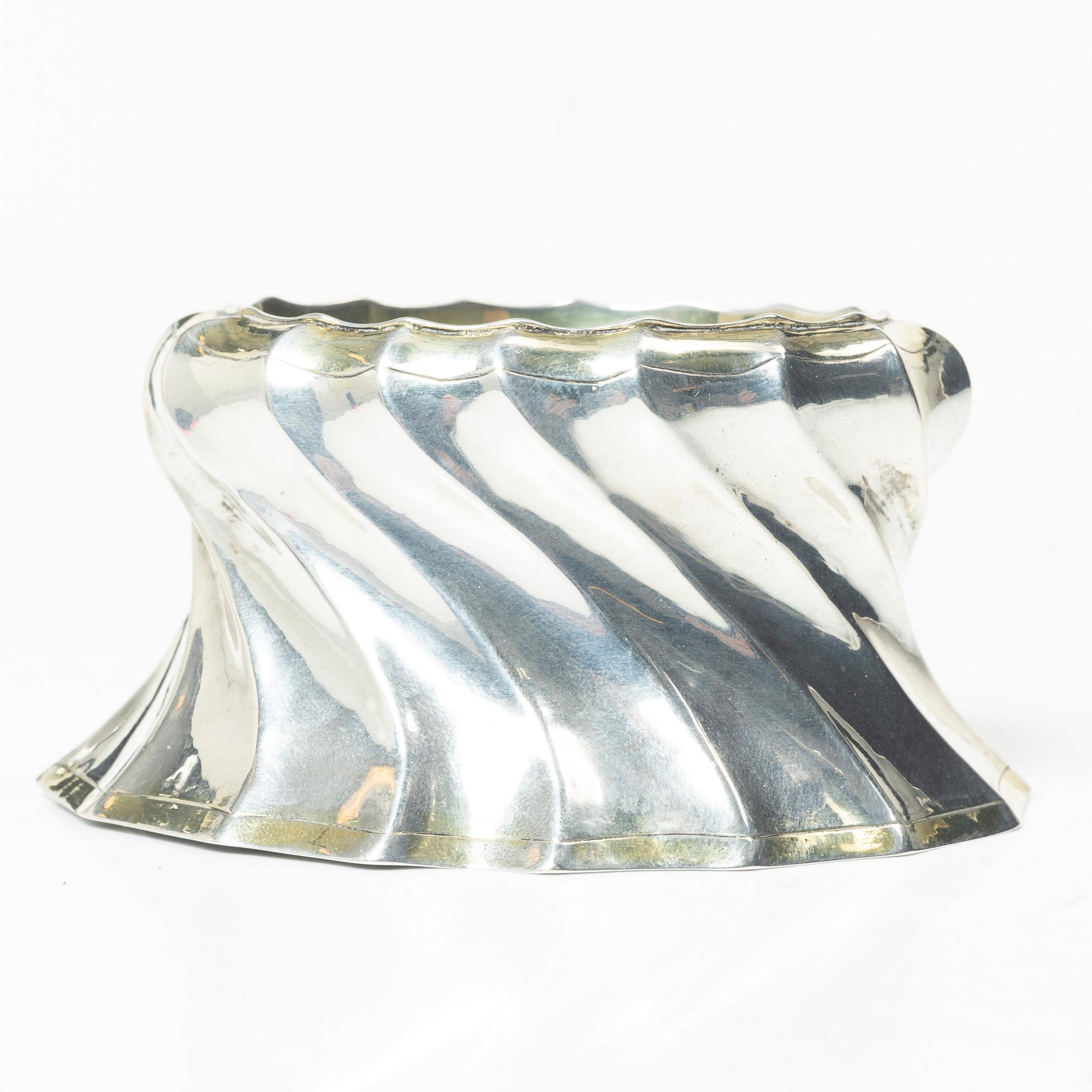 Rokoko, A Swedish parcel gilt silver salt cellar, mark of Anders Schotte, Uddevalla 1763.