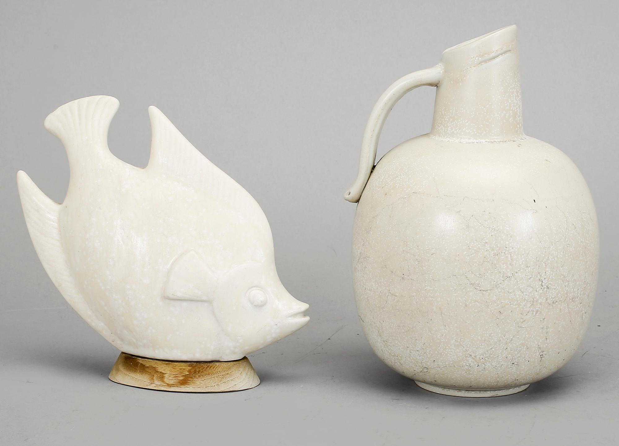 FIGURIN samt KRUS, Gunnar Nylund, Rörstrand, 1900-talets andra hälft.