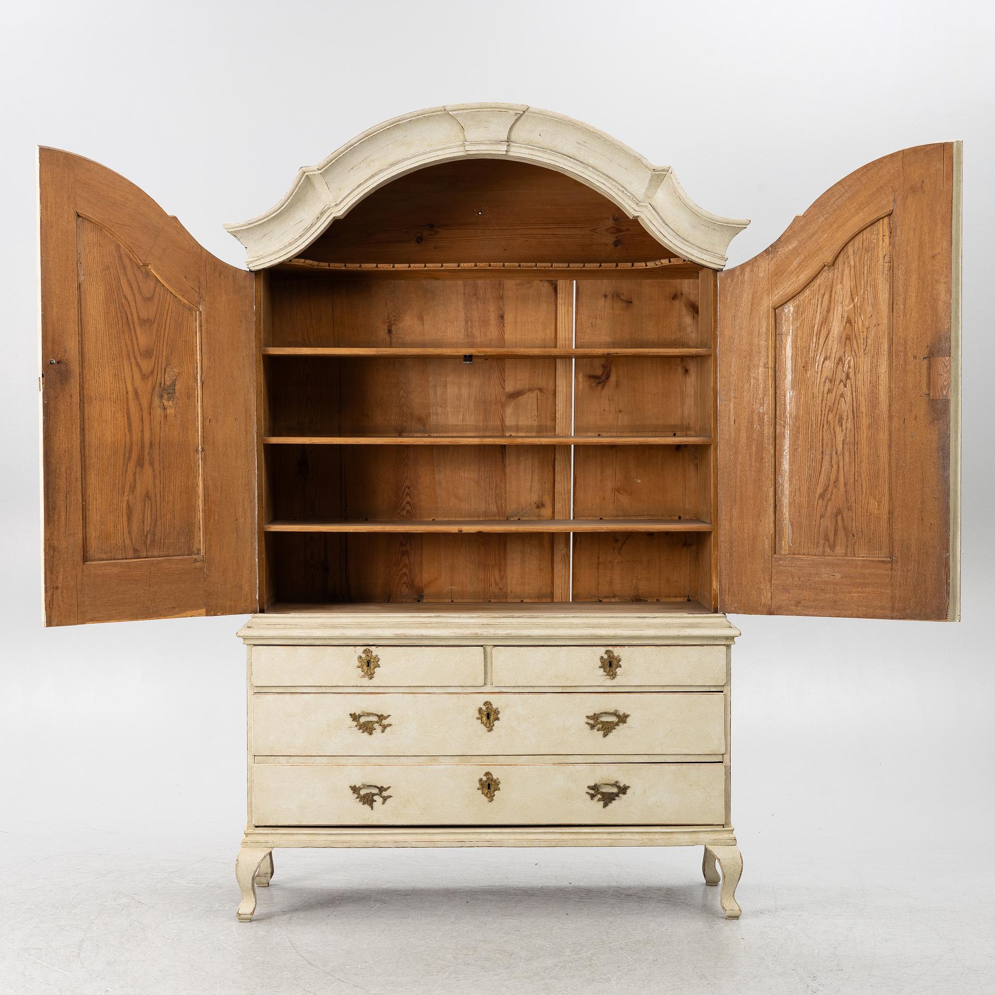 Cabinet, Rococo style.19th/20th century.