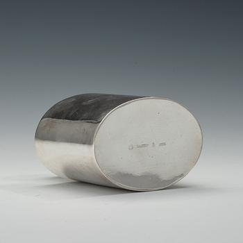 TEERASIA, hopeaa G. W. Weiss Memel (Klaipéda) 1787. Korkeus 13 cm. Paino 445 g.