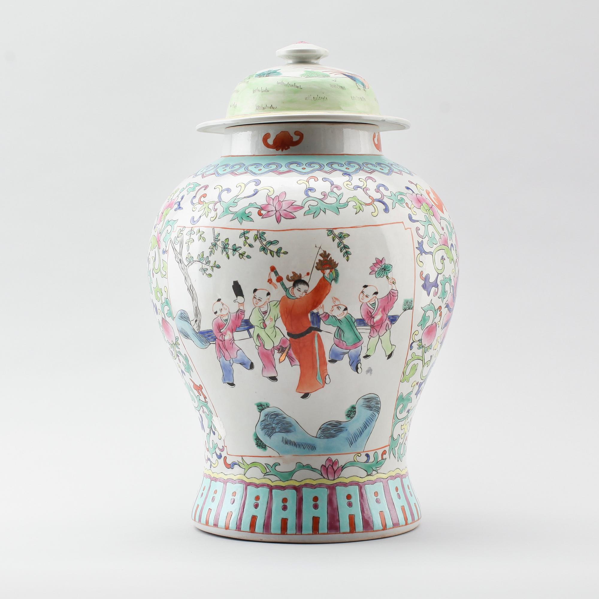 LOCKURNA, porslin, Kina, 1900-/2000-tal.