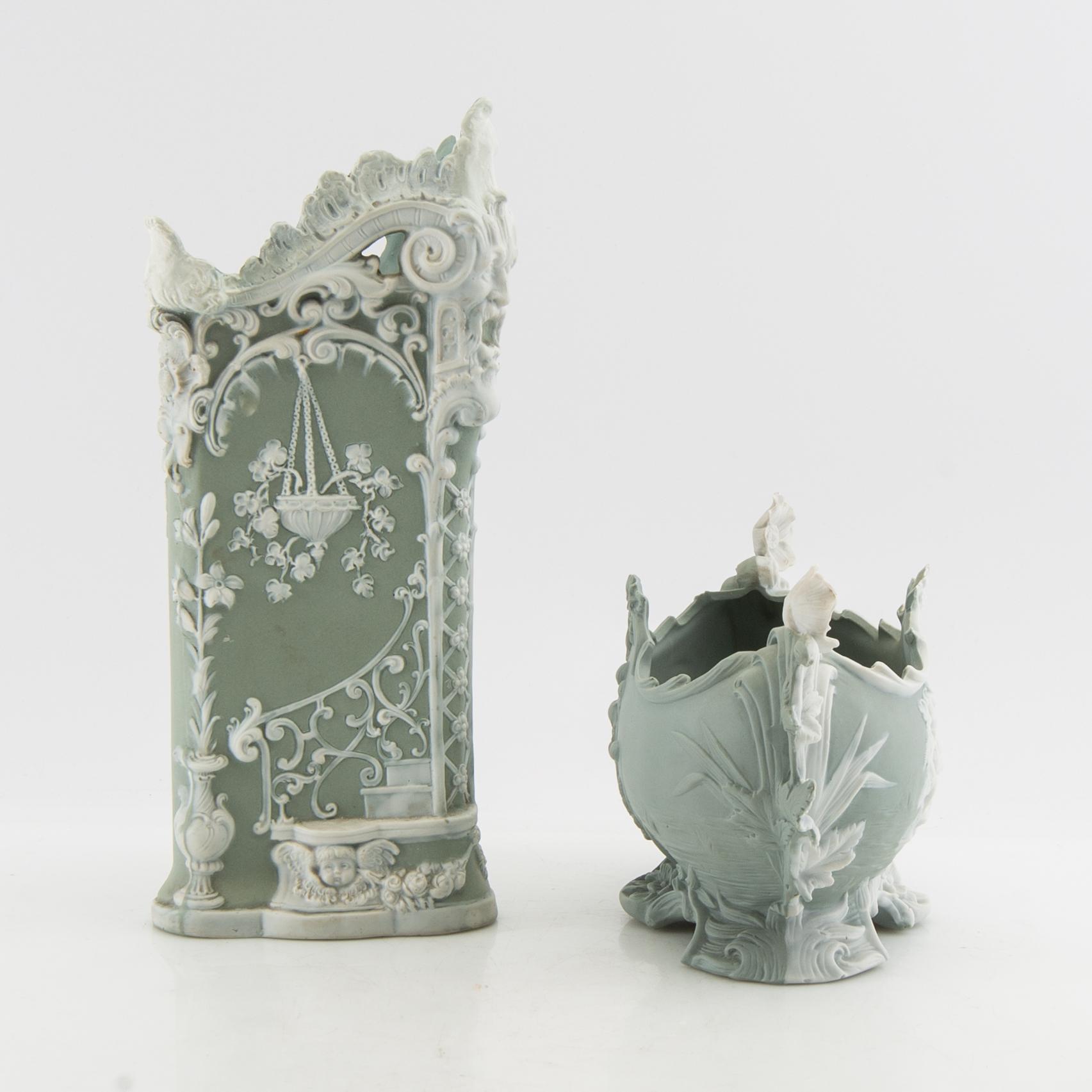 Vase and bowl England 20th century jasperware.