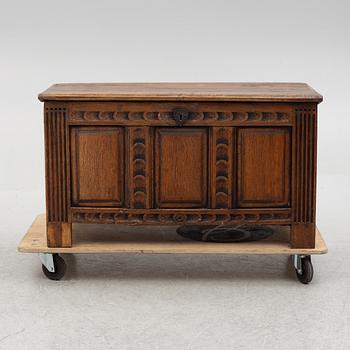 A Baroque chest, 18th century.