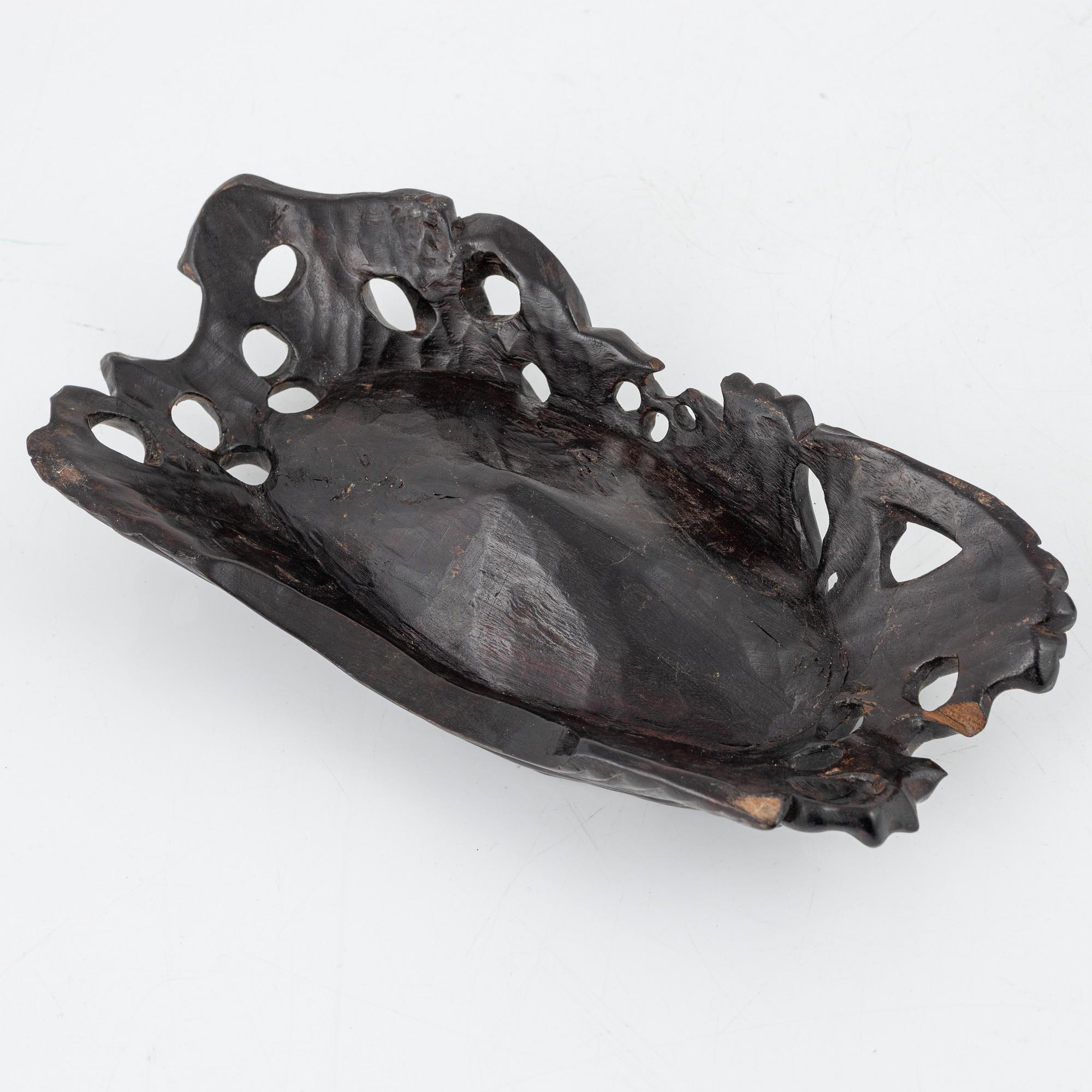 A Chinese root sculpture, Qing dynasty, 18th/19th Century.