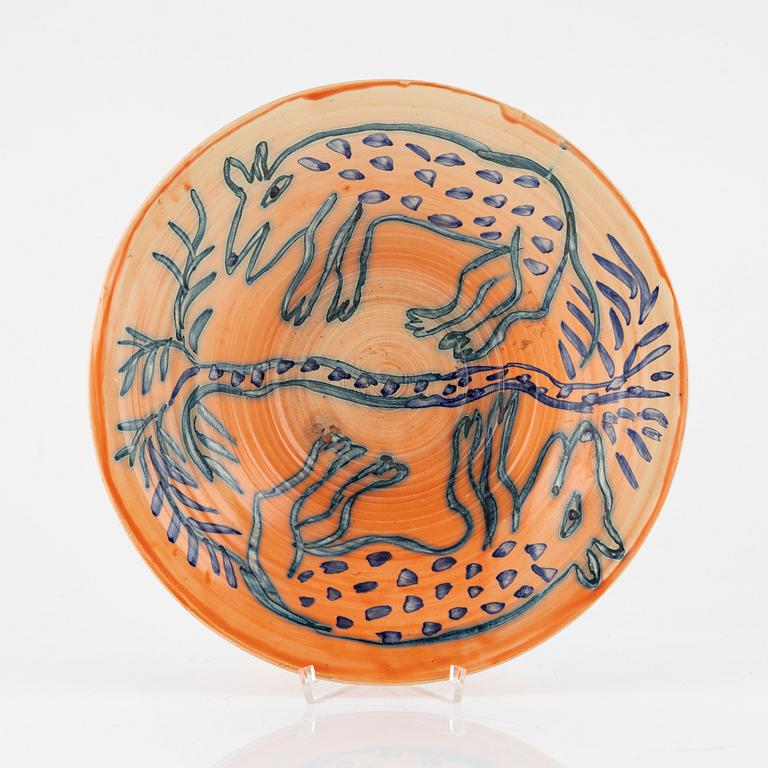 Ulrica Hydman-Vallien, a signed bowl.