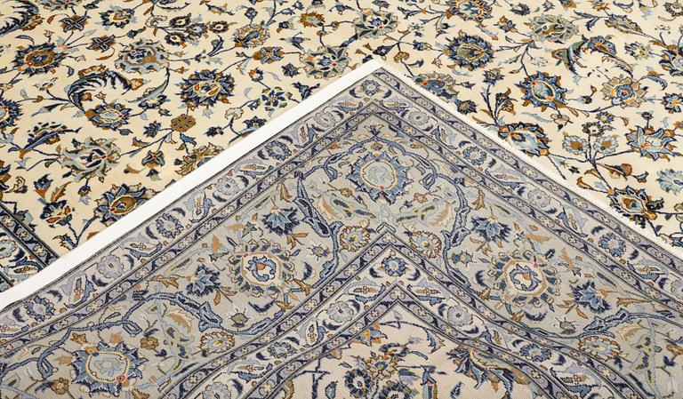 A Keshan carpet, 420 x 300 cm.