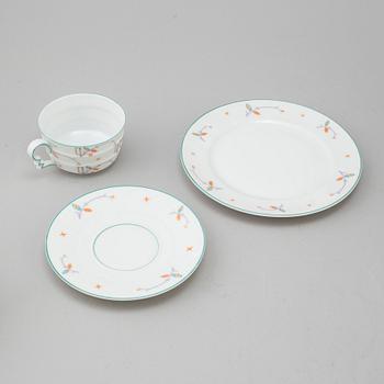 A ROSENTHAL MID 20TH  CENTURY PORCELAIN TEA SET, 17 PIECES.