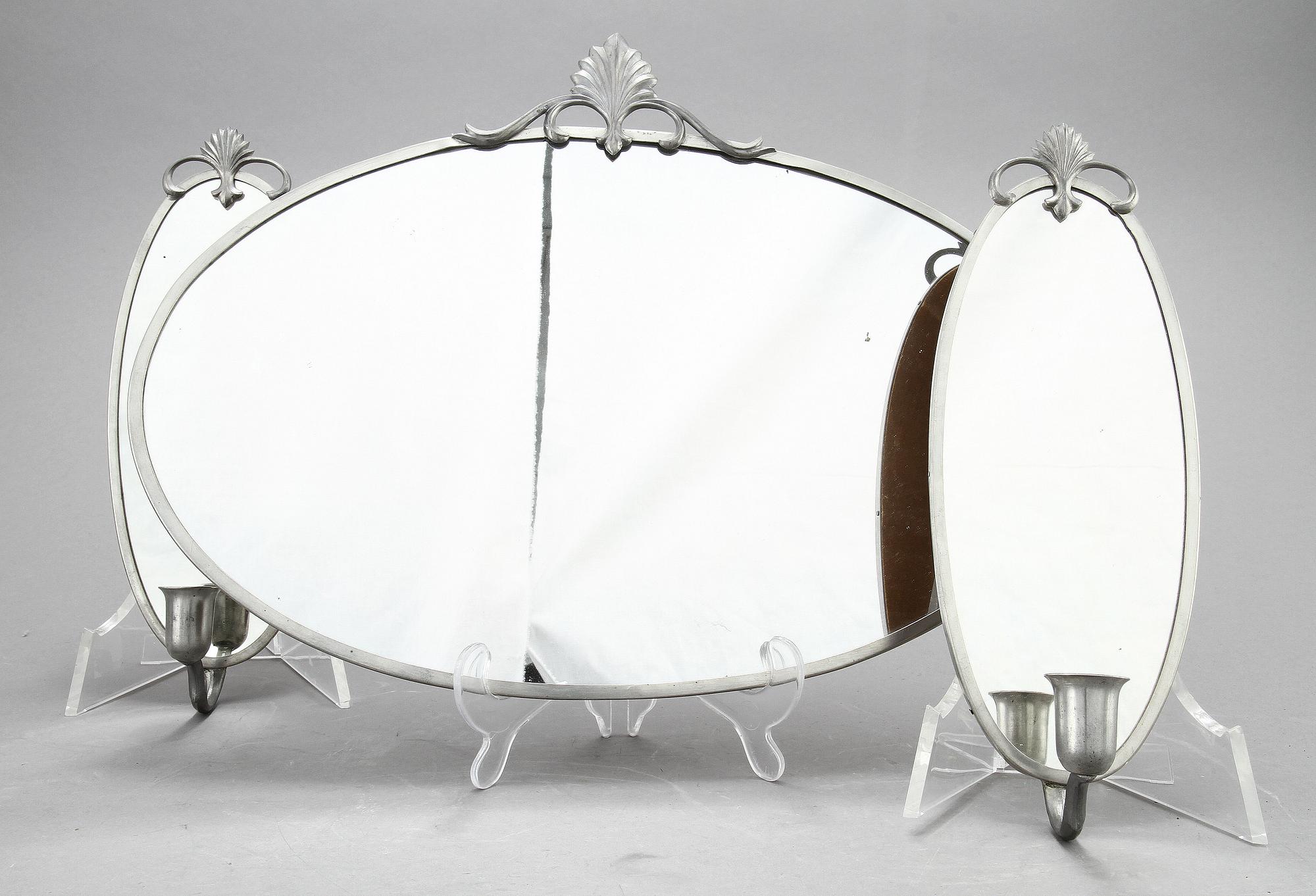 SPEGEL samt SPEGELLAMPETTER, ett par, 1930-tal.