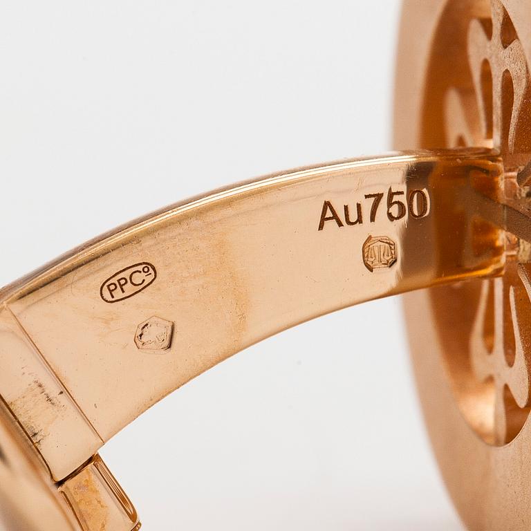 Patek Philippe, a pair of 18K gold "Calatrava" cufflinks.