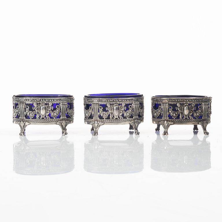 Two Russian silver salt cellars, 19th Century.